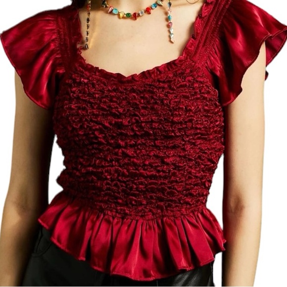 LOVE THE LABEL Tops - Love the label NYC Annika top in mulberry size XS NWT